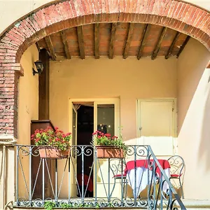 Antica Residenza Santa Chiara -city Center Gasthuis Lucca